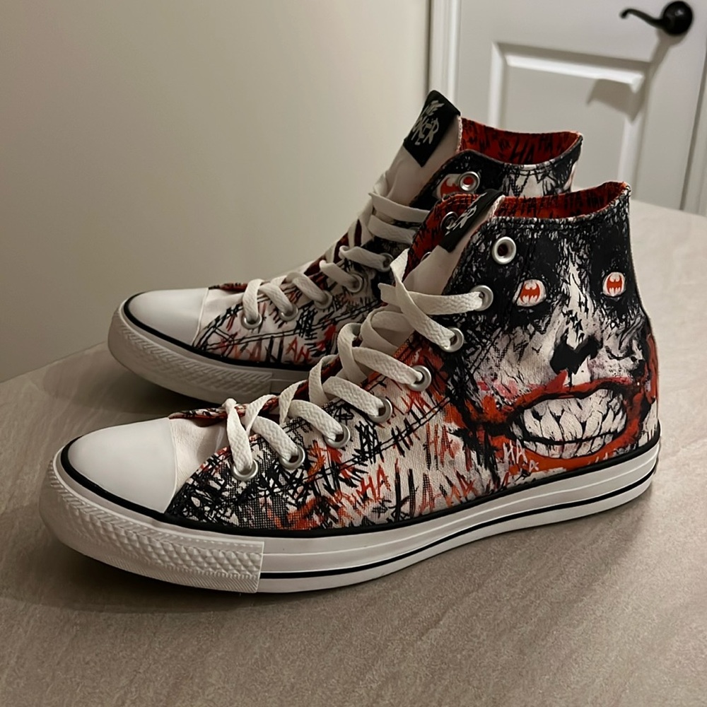 Converse DC Comics x Chuck Taylor All Star The Joker Laugh High Top Snea…